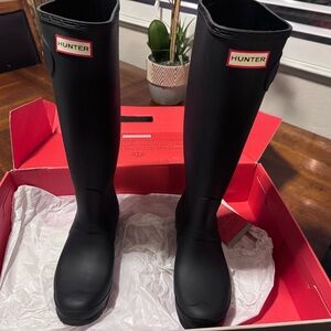 Hunter Black Women's Winter & Rain Boots